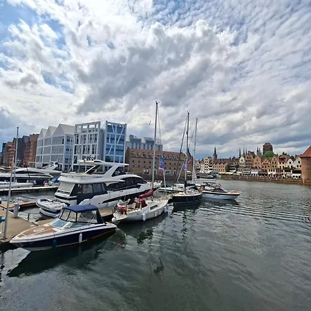 Blue Portovo W Gdansku Blisko Starego Miasta גדנסק